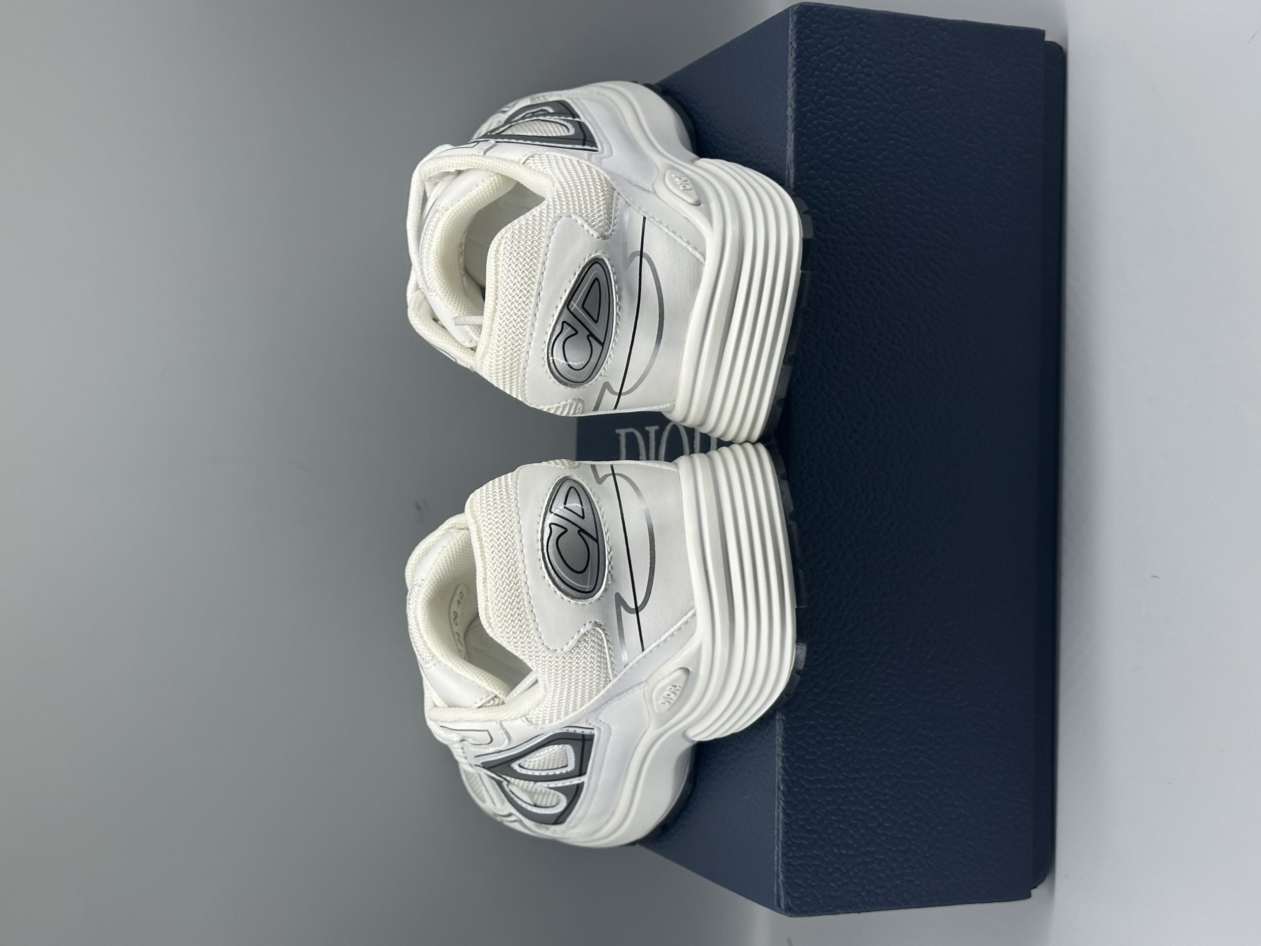 DR B30 SNEAKER